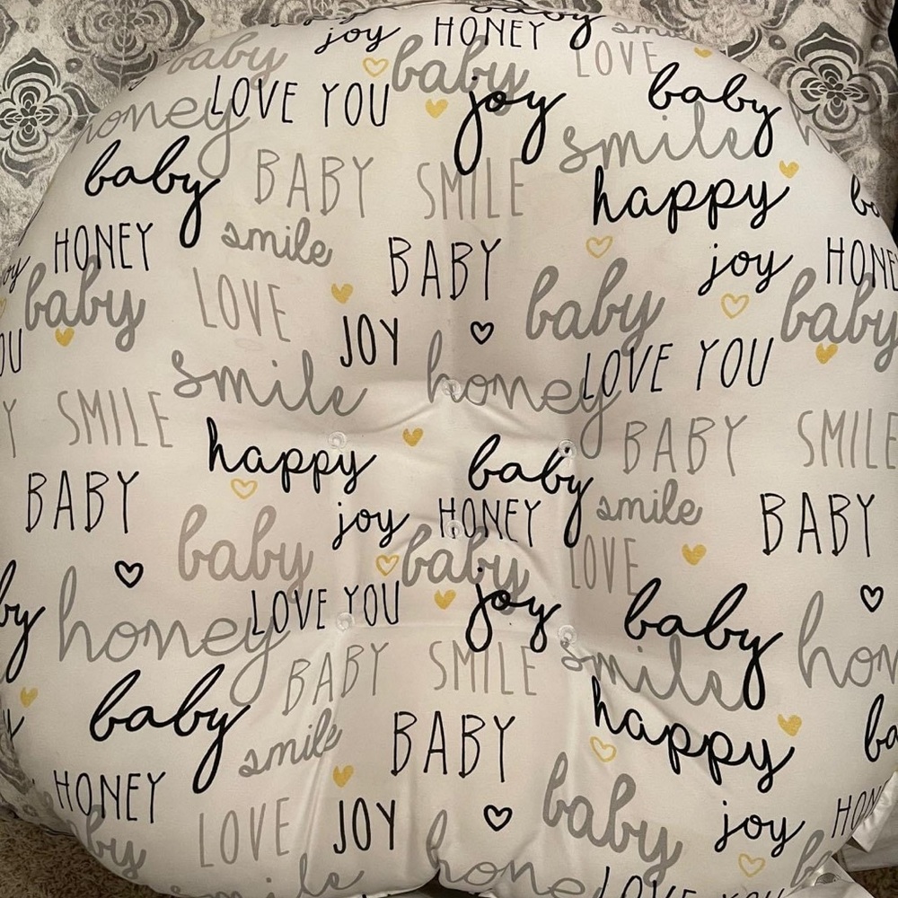 Boppy pillow